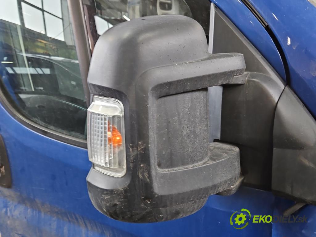 Fiat Ducato IV 2014- 2.3 jtd 131 hp manual 96 kW 2287 cm3 5- zpětné zrcátko pravé  (Klika dveří ostatní)