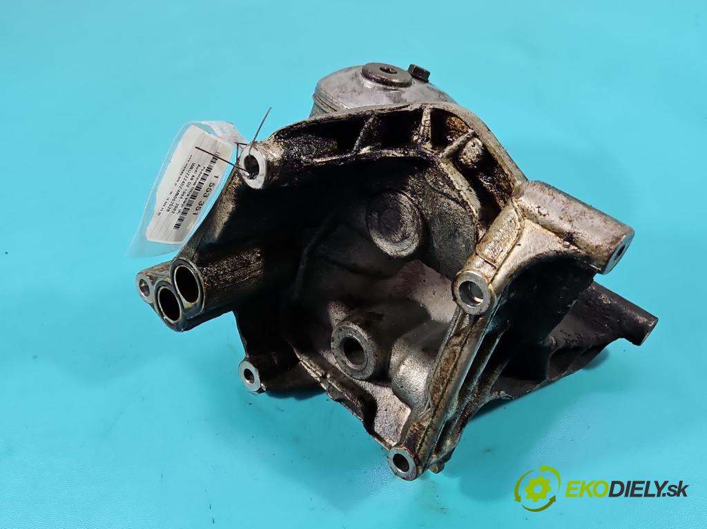 Audi A8 D2 1994-2002 3.7 V8 230 HP automatic 169 kW 3697 cm3 4- Základ: filtra oleja: 077115561F (Obal olejového filtra)