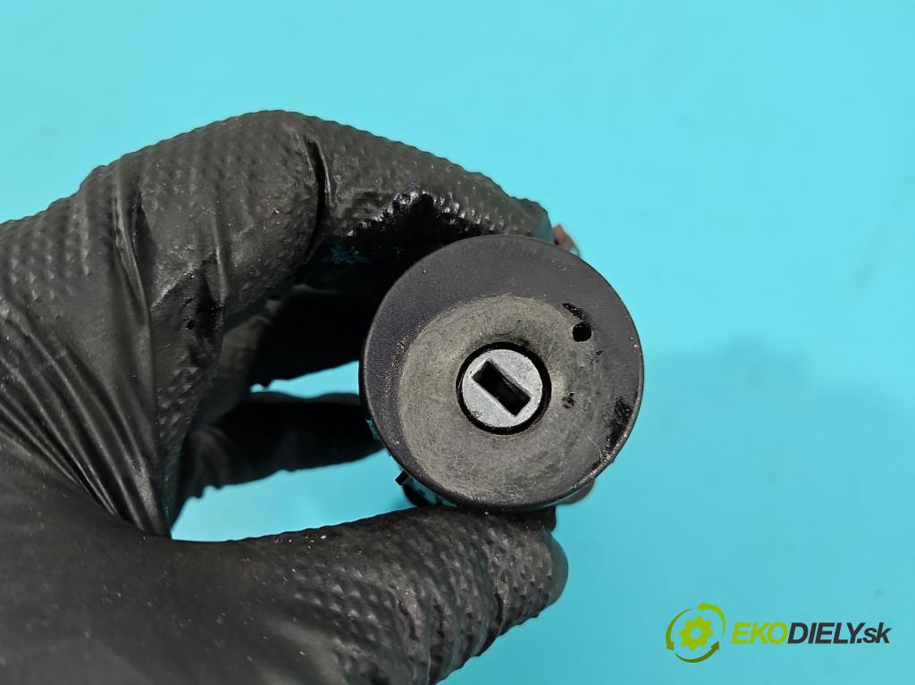 Peugeot 5008 I 2009-2017 1.6 16V 120 HP manual 88 kW 1598 cm3 5- riadiaca jednotka motora 0261S06472