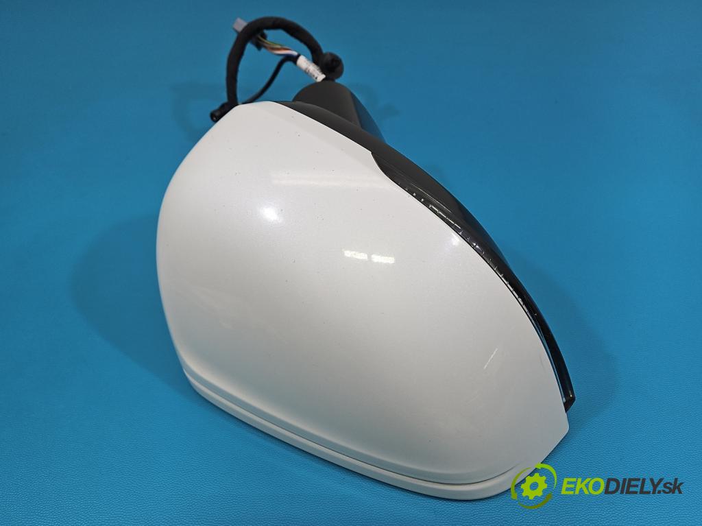 Volvo S90 II 2016- 2.0 T 320KM automatic 235 kW 1969 cm3 4- zrkadlo pravé 19157006060437 (Kľučka dverí ostatné)