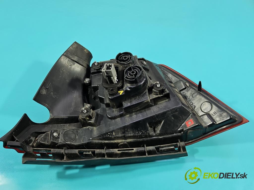 Volvo S90 II 2016- 2.0 T 320KM automatic 235 kW 1969 cm3 4- světlo zadní levé 31371826 (Klika dveří ostatní)