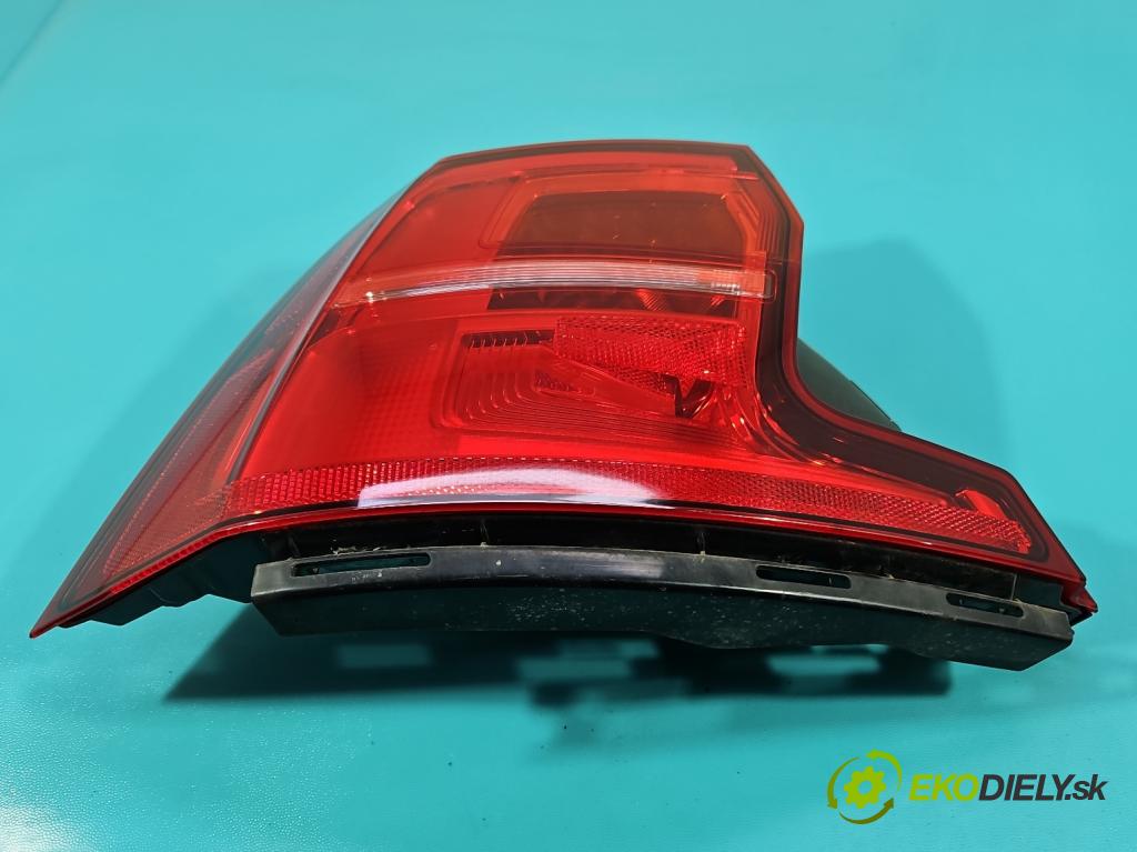 Volvo S90 II 2016- 2.0 T 320KM automatic 235 kW 1969 cm3 4- světlo zadní levé 31371826 (Klika dveří ostatní)