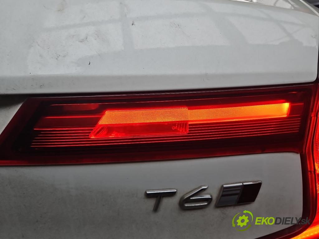 Volvo S90 II 2016- 2.0 T 320KM automatic 235 kW 1969 cm3 4- světlo zadní pravé 31420192 (Klika dveří ostatní)