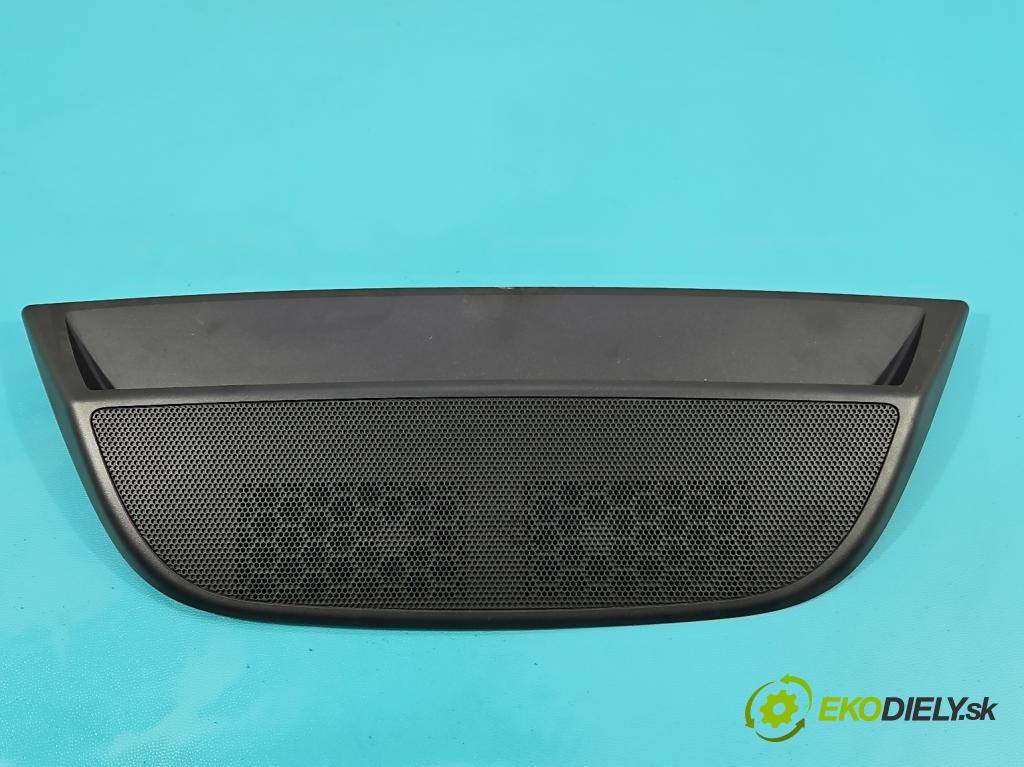 Volvo S90 II 2016- 2.0 T 320KM automatic 235 kW 1969 cm3 4- světlo: stop: 31371838