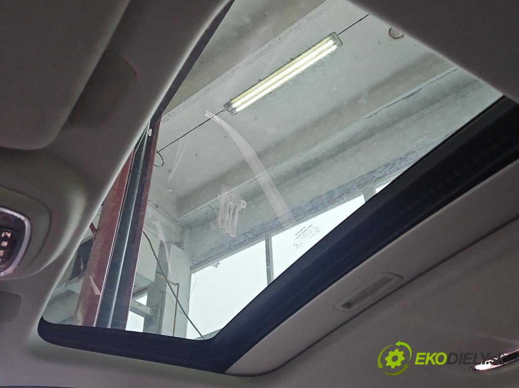 Volvo S90 II 2016- 2.0 T 320KM automatic 235 kW 1969 cm3 4- Střešní okno: 10026452E (Sklo karosérie)