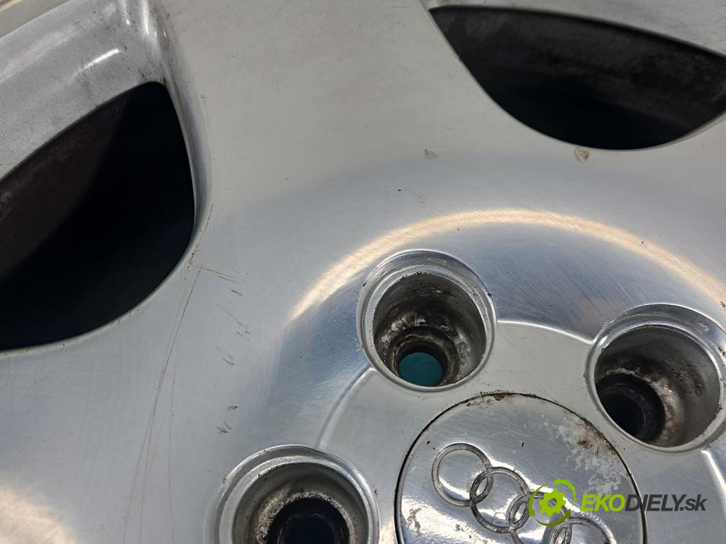 Audi A8 D2 1994-2002 3.7 V8 230 hp automatic 169 kW 3697 cm3 4- Felga hliník 17" komplet 4D0601025B