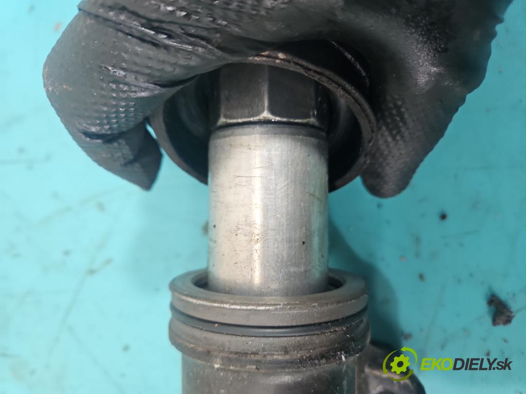 Audi A6 C5 1997-2004 1.9 tdi 110 HP manual 81 kW 1896 cm3 4- Ozubené kolo: volant