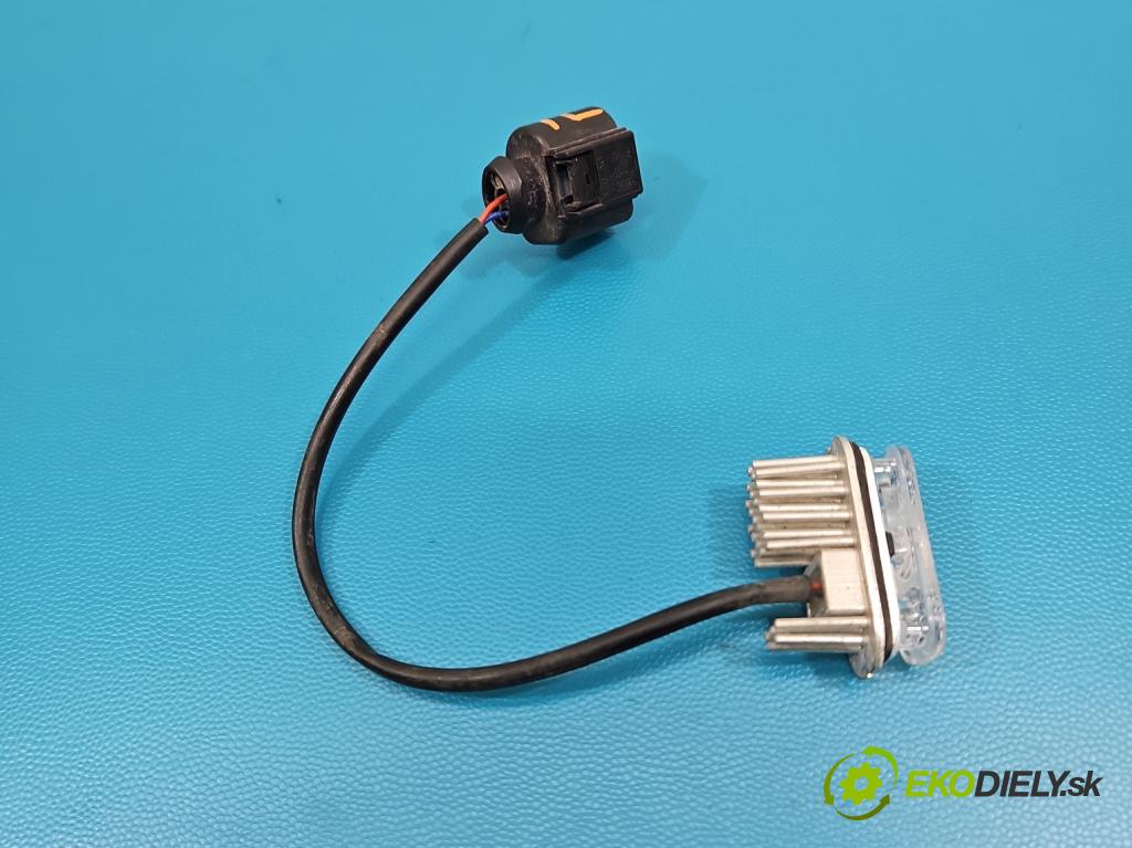 Skoda Kamiq 1.0 TSI 116 hp automatic 85 kW 999 cm3 5- světlo zadní levé nárazníku 575945701CB