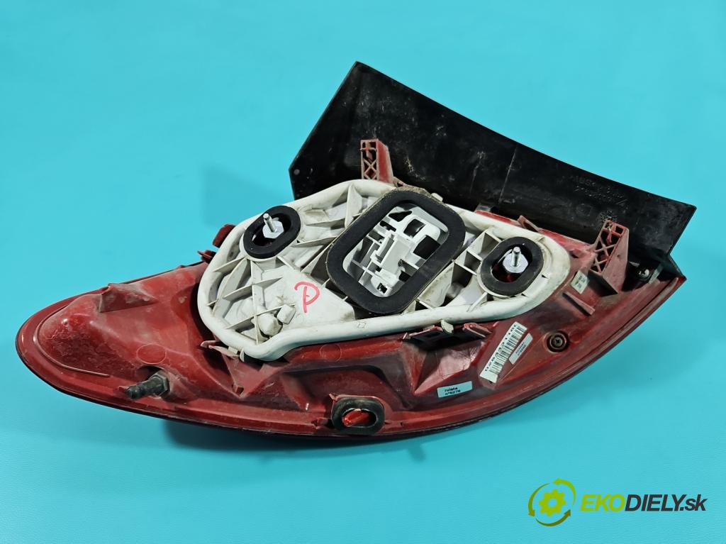 Opel Meriva B 2010-2017 1.4 16V 101 HP manual 74 kW 1398 cm3 5- svetlo / reflektor zadné pravé 0284431160 (Kľučka dverí ostatné)