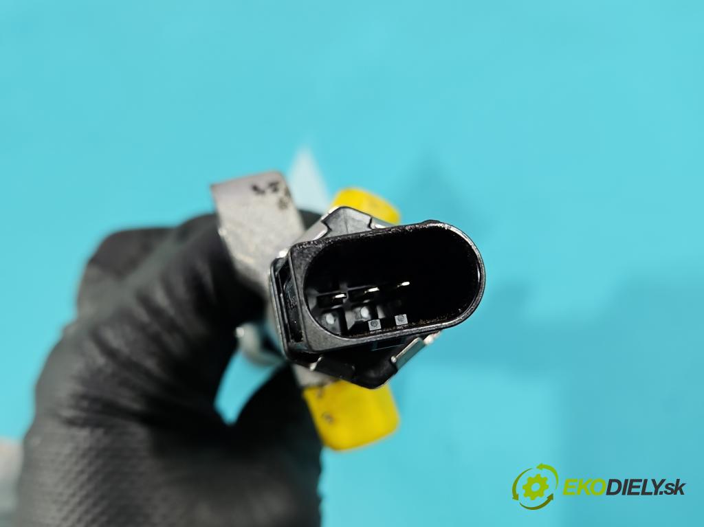 Skoda Superb III 2015-2024 2.0 tdi 150 HP automatic 110 kW 1968 cm3 5- lišta vstrekovacia 05L089 (Vstrekovacia lišta)