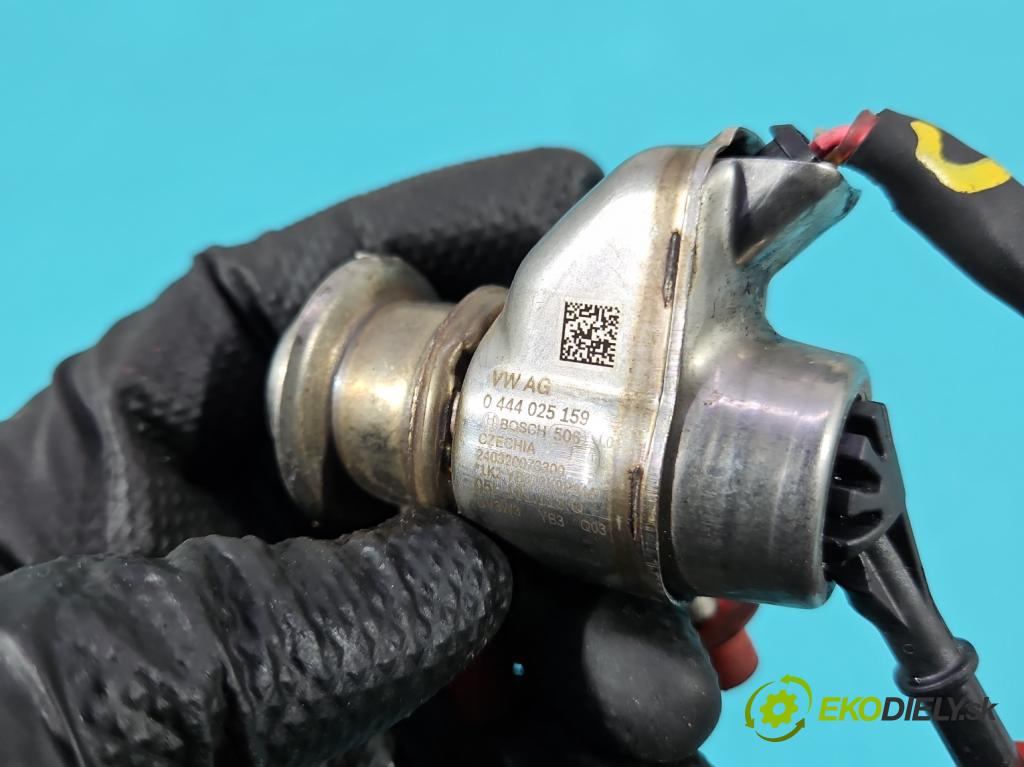 Skoda Superb III 2015-2024 2.0 tdi 150 HP automatic 110 kW 1968 cm3 5- vstrek 05L131113Q (Vstrekovač paliva)