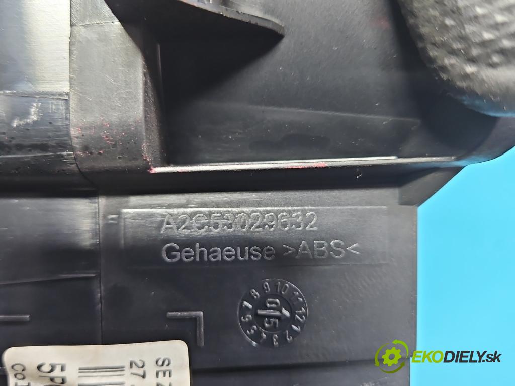 Seat Altea 1.6b 102 HP manual 75 kW 1595 cm3 5- prístrojovka/ budíky 5P0920804A (Prístrojová doska)