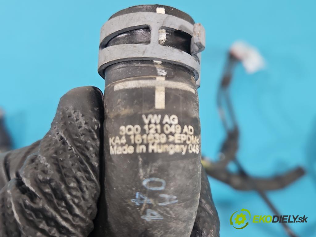 Skoda Superb III 2015-2024 2.0 tdi 150 hp automatic 110 kW 1968 cm3 5- trubka systému chłodzenia 3Q0122058G