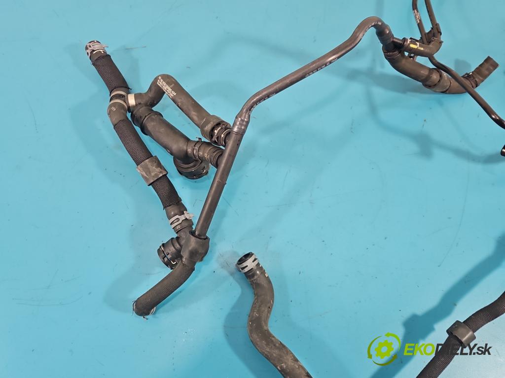 Skoda Superb III 2015-2024 2.0 tdi 150 hp automatic 110 kW 1968 cm3 5- trubka systému chłodzenia 3Q0122058G