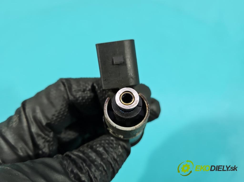 Vw Passat B6 2005-2010 2.0 FSI 150 HP manual 110 kW 1984 cm3 4- vstrek 06F906036 (Vstrekovač paliva)