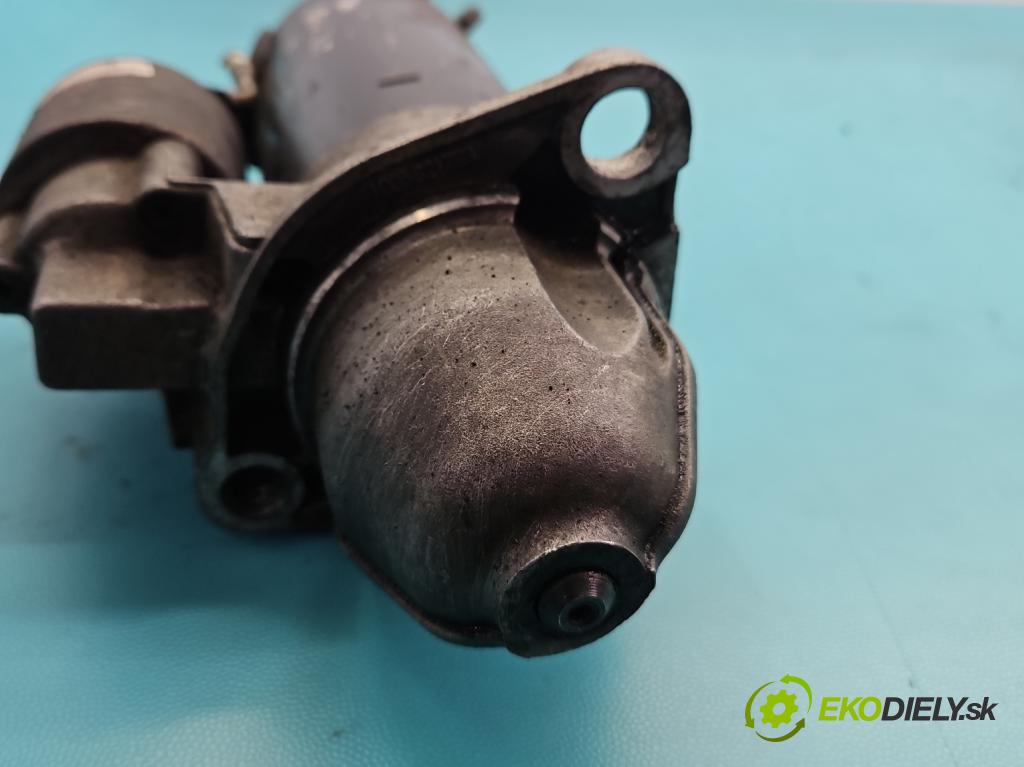 Audi A8 D2 1994-2002 3.7 V8 230 HP automatic 169 kW 3697 cm3 4- štartér  (Štartér)