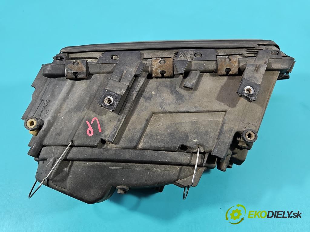 Audi A8 D2 1994-2002 3.7 V8 230 HP automatic 169 kW 3697 cm3 4- Reflektor: ľavý 4D0941003L (Kľučka dverí ostatné)