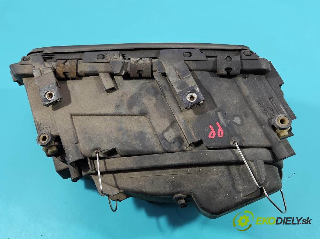 Audi A8 D2 1994-2002 3.7 V8 230 HP automatic 169 kW 3697 cm3 4- Reflektor: pravý 0301047212 (Svetlo predné pravé)