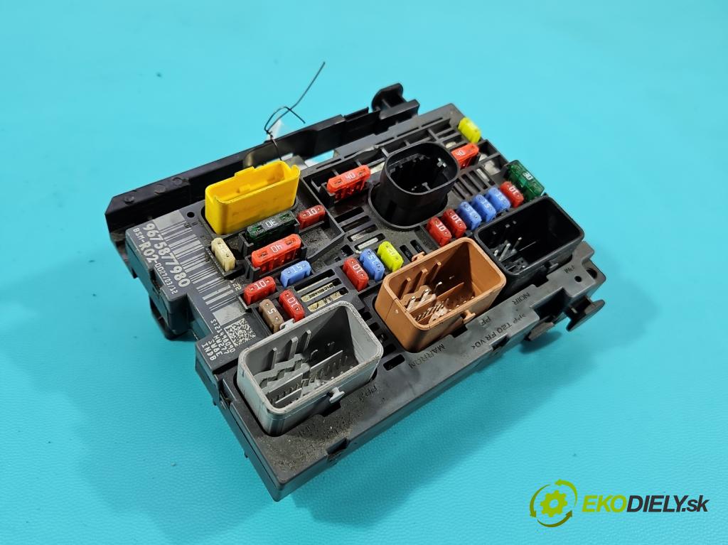 Peugeot 5008 I 2009-2017 1.6 16V 120 HP manual 88 kW 1598 cm3 5- riadiaca jednotka ostatné 9675877980