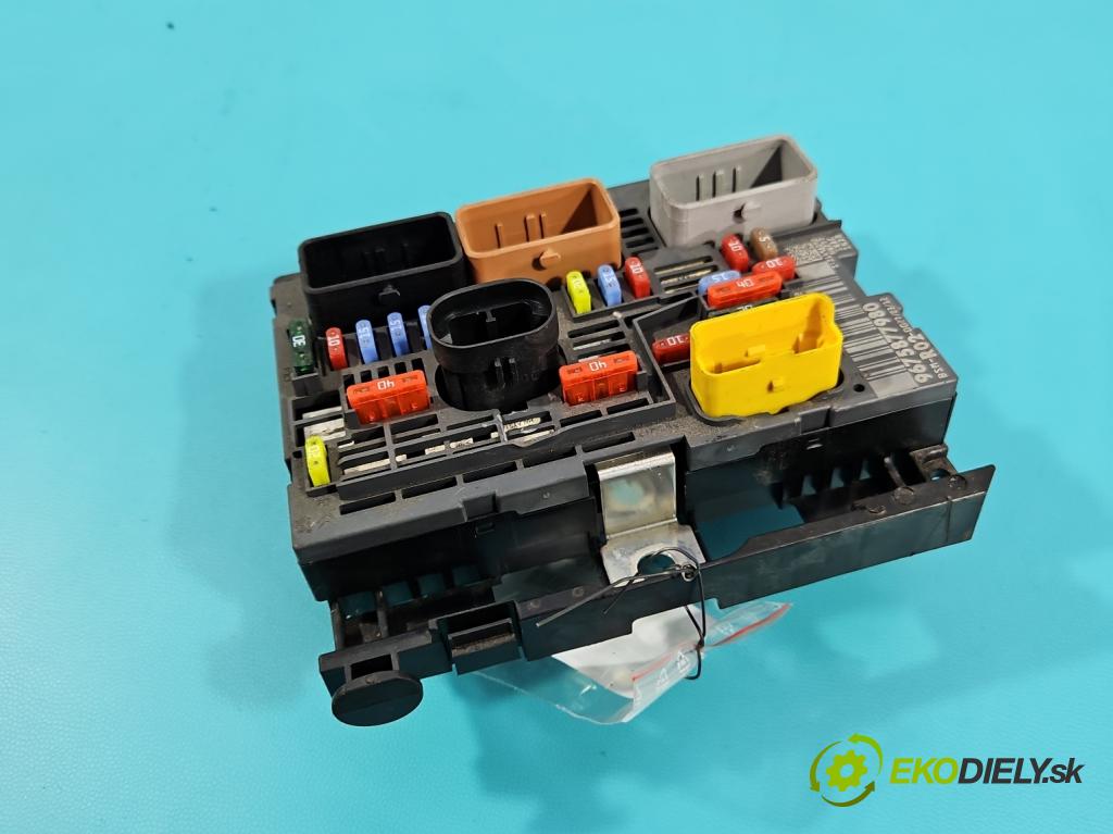 Peugeot 5008 I 2009-2017 1.6 16V 120 HP manual 88 kW 1598 cm3 5- riadiaca jednotka ostatné 9675877980