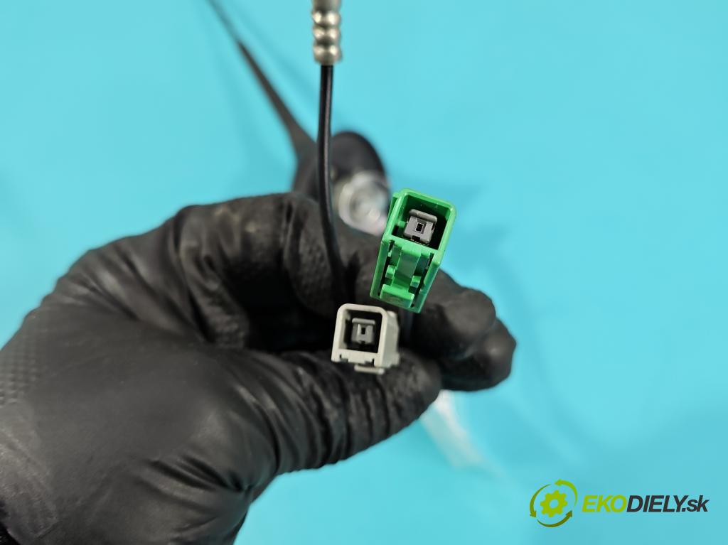 Peugeot 5008 I 2009-2017 1.6 16V 120 HP manual 88 kW 1598 cm3 5- Antena 9658544680