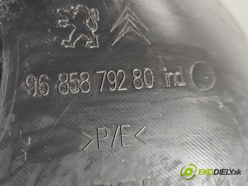 Peugeot 5008 I 2009-2017 1.6 16V 120 HP manual 88 kW 1598 cm3 5- Blatník: predné ľavé 9685879280