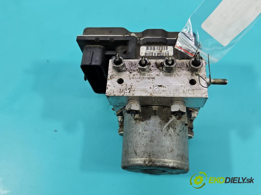 Peugeot 5008 I 2009-2017 1.6 16V 120 HP manual 88 kW 1598 cm3 5- čerpadlo abs 0265230881 (Pumpa ABS)