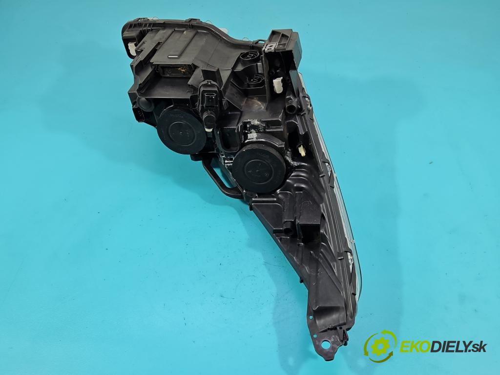 Peugeot 5008 I 2009-2017 1.6 16V 120 HP manual 88 kW 1598 cm3 5- Reflektor: ľavý 9682519180 (Kľučka dverí ostatné)