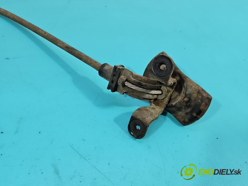 Peugeot 5008 I 2009-2017 1.6 16V 120 HP manual 88 kW 1598 cm3 5- Upevnenie: kolesa ozubeného