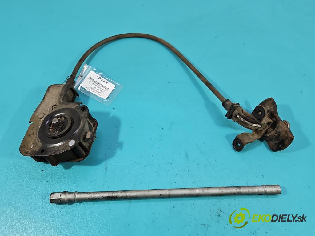 Peugeot 5008 I 2009-2017 1.6 16V 120 hp manual 88 kW 1598 cm3 5- Upevnění: kolesa ozubeného 