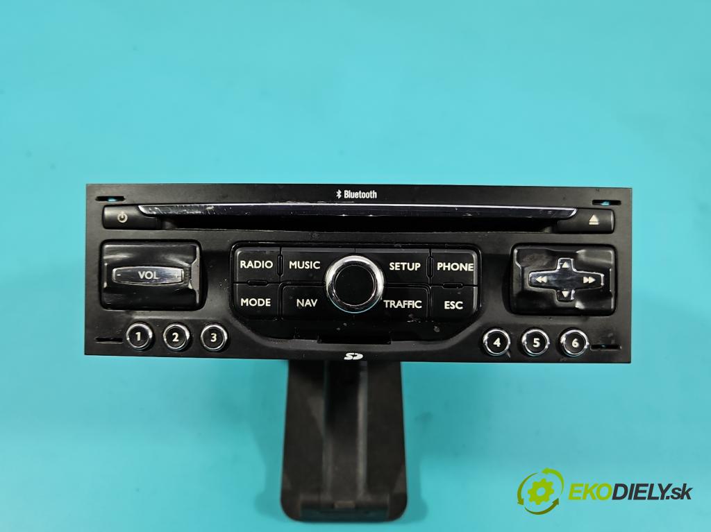 Peugeot 5008 I 2009-2017 1.6 16V 120 HP manual 88 kW 1598 cm3 5- Radio originál 98016550XT