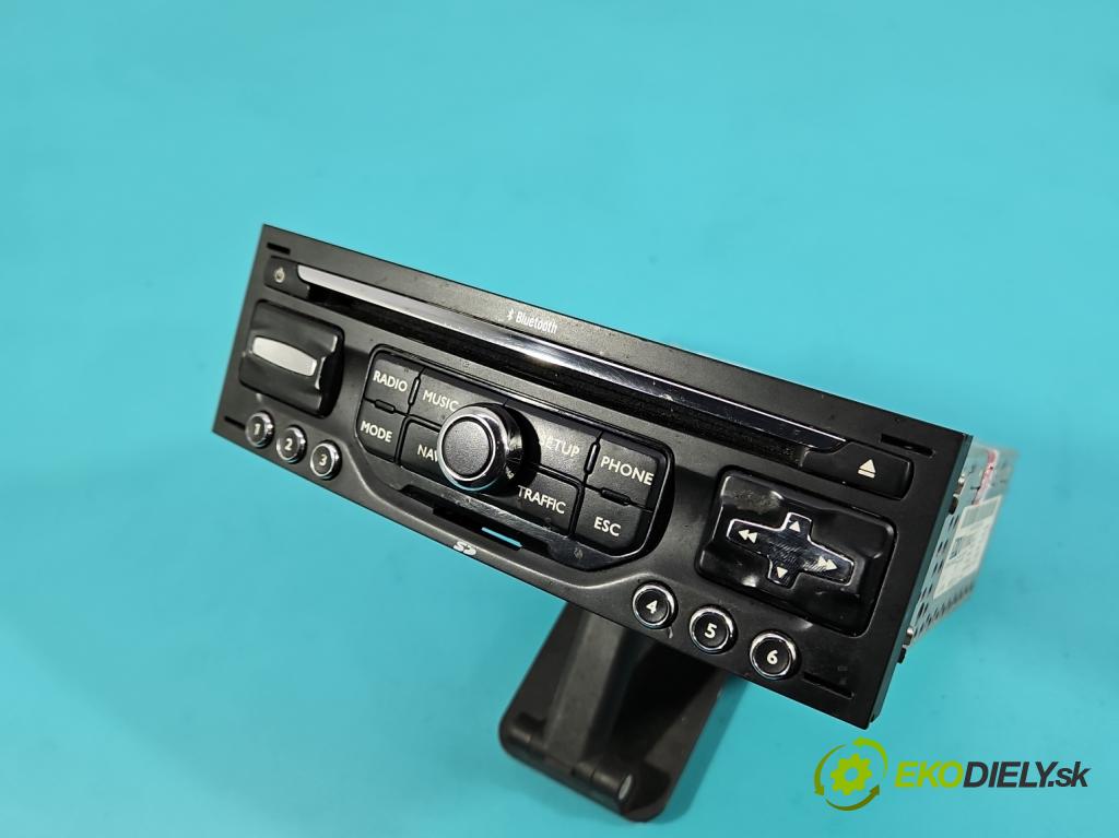 Peugeot 5008 I 2009-2017 1.6 16V 120 HP manual 88 kW 1598 cm3 5- Radio originál 98016550XT