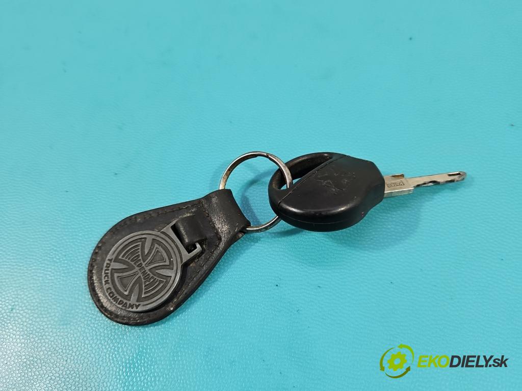 Peugeot 206 1.1 8V 60 HP manual 44 kW 1124 cm3 5- riadiaca jednotka motora IAW 1AP.83