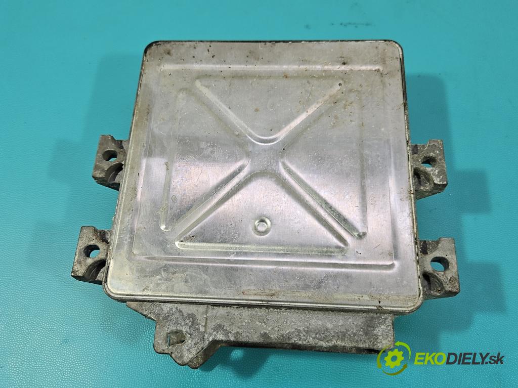 Peugeot 206 1.1 8V 60 HP manual 44 kW 1124 cm3 5- riadiaca jednotka motora IAW 1AP.83