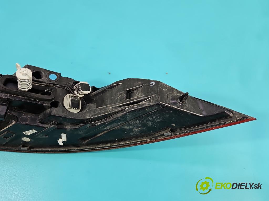 Jaguar XF II X260 2015- 3.0 V6 340KM: automatic 250 kW 2995 cm3 4- svetlo / reflektor zadné ľavé GX63-13405-AA (Kľučka dverí ostatné)