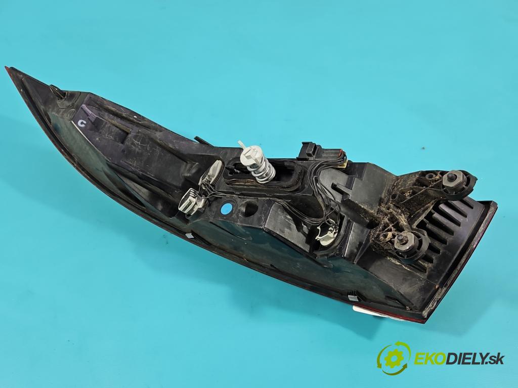 Jaguar XF II X260 2015- 3.0 V6 340KM: automatic 250 kW 2995 cm3 4- svetlo / reflektor zadné ľavé GX63-13405-AA (Kľučka dverí ostatné)