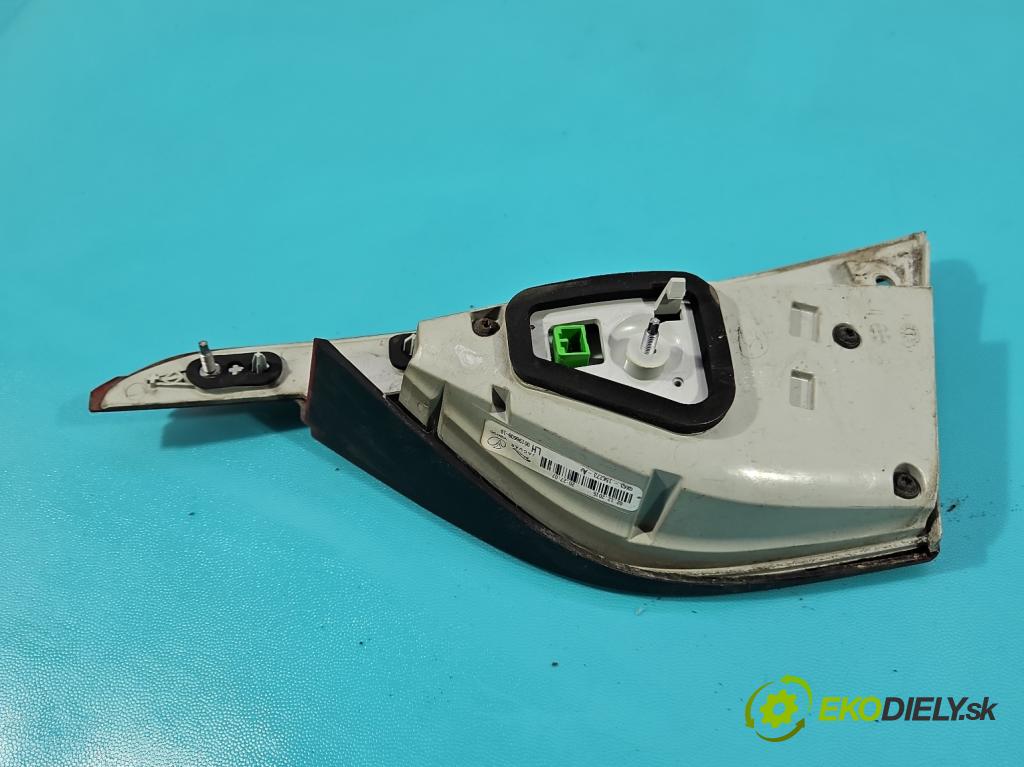 Jaguar XF II X260 2015- 3.0 V6 340KM: automatic 250 kW 2995 cm3 4- svetlo / reflektor zadné ľavé GX63-15K273-AF (Kľučka dverí ostatné)