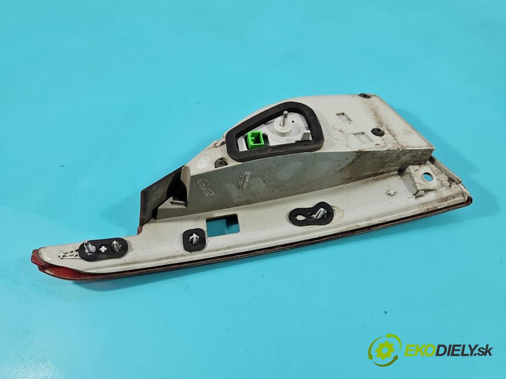 Jaguar XF II X260 2015- 3.0 V6 340KM: automatic 250 kW 2995 cm3 4- svetlo / reflektor zadné pravé GX63-15K272-AF (Kľučka dverí ostatné)