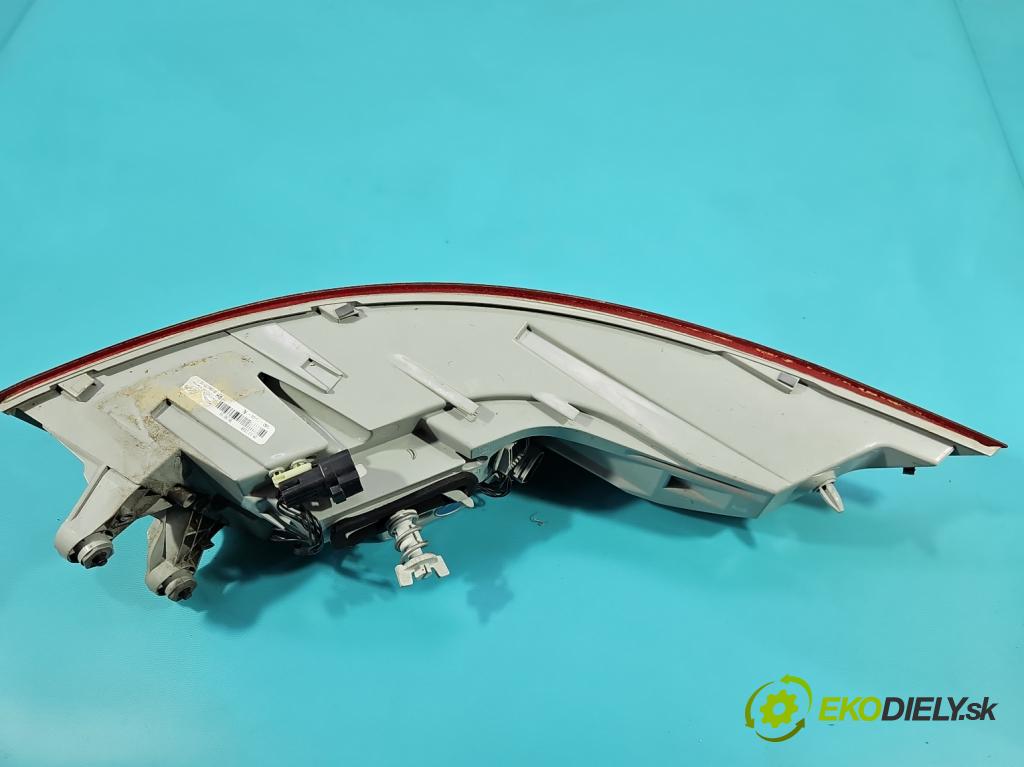 Jaguar XF II X260 2015- 3.0 V6 340KM: automatic 250 kW 2995 cm3 4- svetlo / reflektor zadné pravé GX63-13404-AE (Kľučka dverí ostatné)