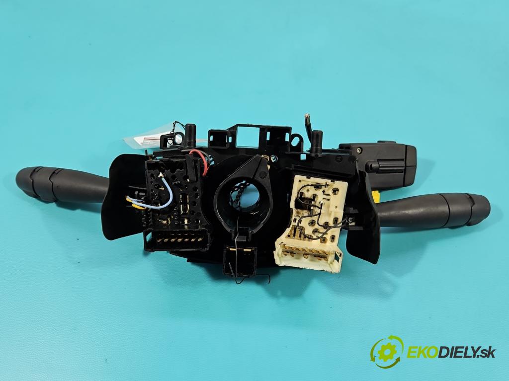 Renault Clio II 1998-2012 1.5 dci 65 HP manual 48 kW 1461 cm3 5- prepínač komplex: 8200058679 (Prepínacie páčky pod volantom)