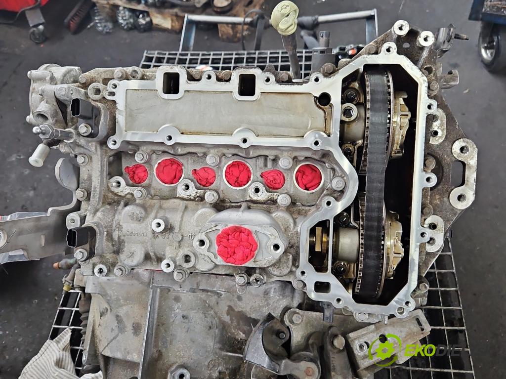 Peugeot 308 II 2013-2021 1.2 12V 110 hp manual 81 kW 1199 cm3 5- motor benzín 10XVA8