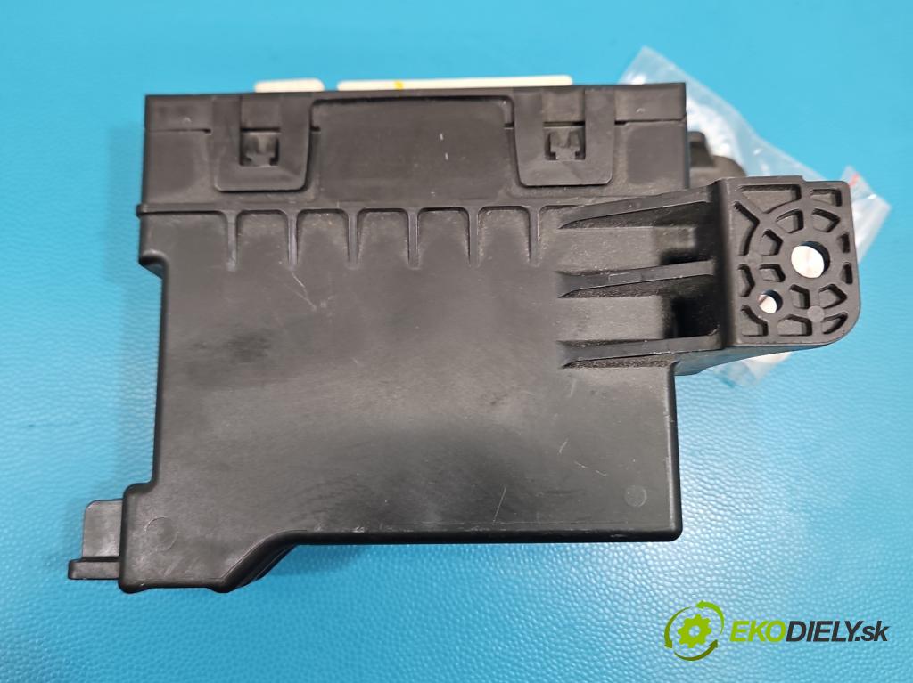 Toyota Auris II 2012-2018 1.8 hybrid 99 HP automatic 73 kW 1798 cm3 5- riadiaca jednotka ostatné 88650-02E00