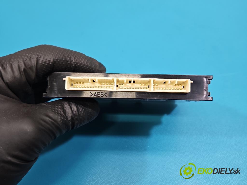 Toyota Auris II 2012-2018 1.8 hybrid 99 HP automatic 73 kW 1798 cm3 5- riadiaca jednotka ostatné 89990-02200