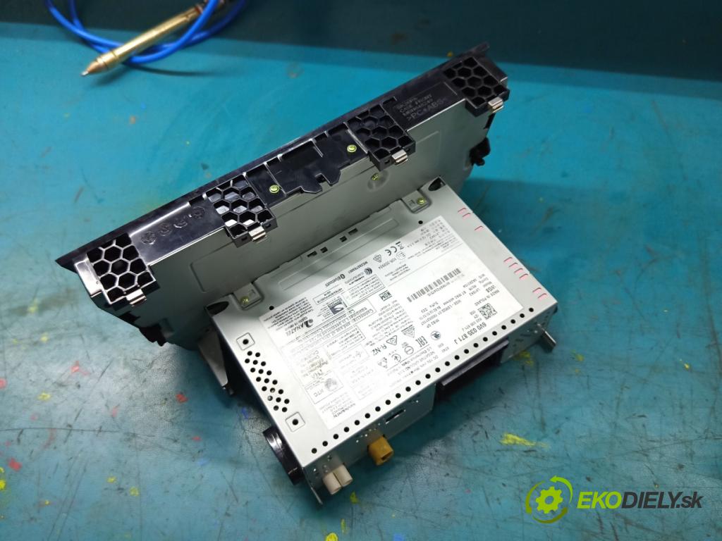 Skoda Fabia III 2014- 2021 1.0 TSI 95 HP manual 70 kW 999 cm3 5- Radio originál 6V0035871J