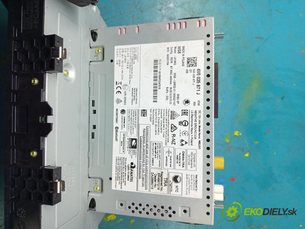 Skoda Fabia III 2014- 2021 1.0 TSI 95 HP manual 70 kW 999 cm3 5- Radio originál 6V0035871J