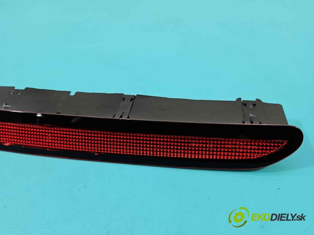 Skoda Fabia III 2014- 2021 1.0 TSI 95 HP manual 70 kW 999 cm3 5- světlo: stop: 3CN945087