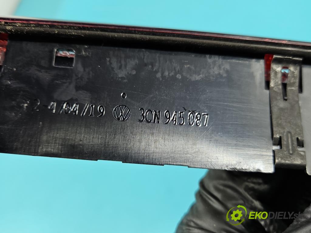 Skoda Fabia III 2014- 2021 1.0 TSI 95 HP manual 70 kW 999 cm3 5- světlo: stop: 3CN945087