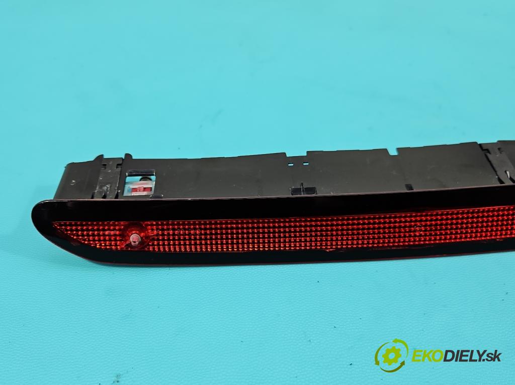 Skoda Fabia III 2014- 2021 1.0 TSI 95 HP manual 70 kW 999 cm3 5- světlo: stop: 3CN945087