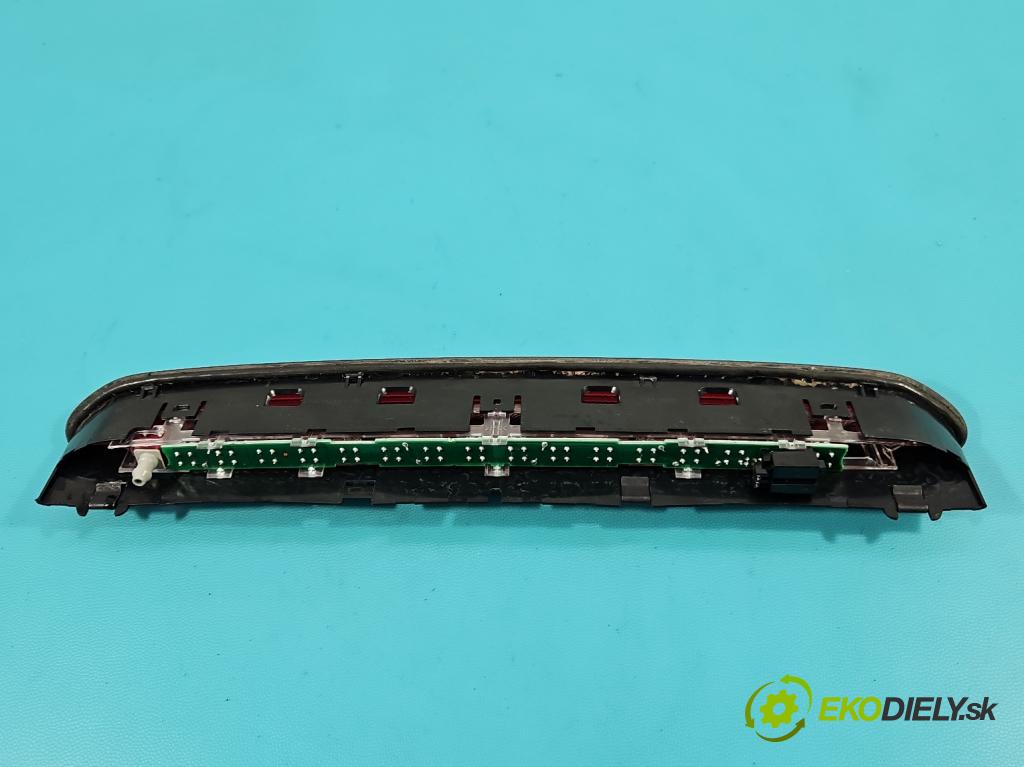 Skoda Fabia III 2014- 2021 1.0 TSI 95 HP manual 70 kW 999 cm3 5- světlo: stop: 3CN945087