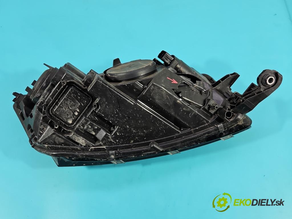 Skoda Fabia III 2014- 2021 1.0 TSI 95 HP manual 70 kW 999 cm3 5- Reflektor: ľavý 6V1941015D (Kľučka dverí ostatné)
